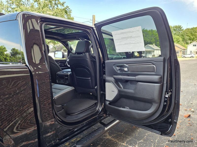 New 2026 RAM 1500 Laramie Crew Cab 4x4 5'7' Box