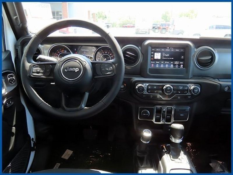 2023 Jeep Gladiator SportImage 13