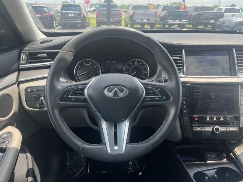 2023 INFINITI QX50 Luxe