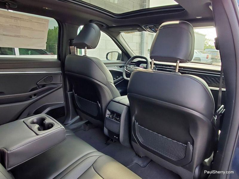 2025 Jeep Wagoneer S Wagoneer S LimitedImage 26
