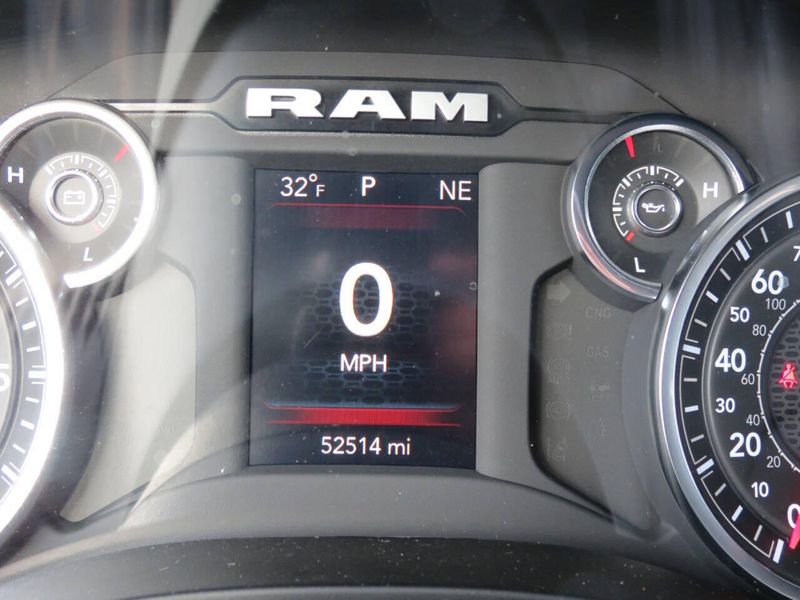 Used 2023 RAM 1500 Big Horn 4x4 4dr Crew Cab 5.6 ft. SB PickupImage 15