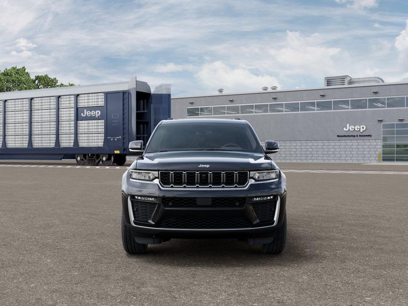 New 2026 Jeep Grand Cherokee Limited 4x4Image 6