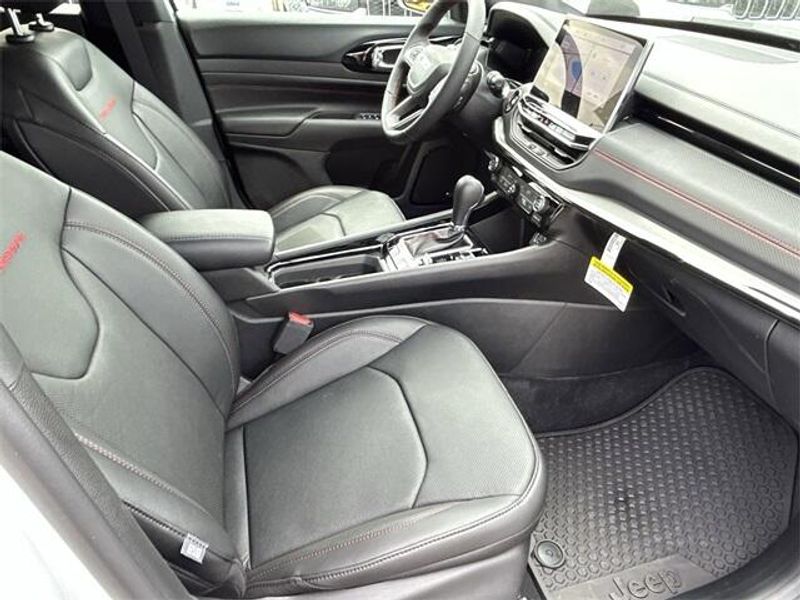 2025 Jeep Compass Trailhawk 4x4Image 12