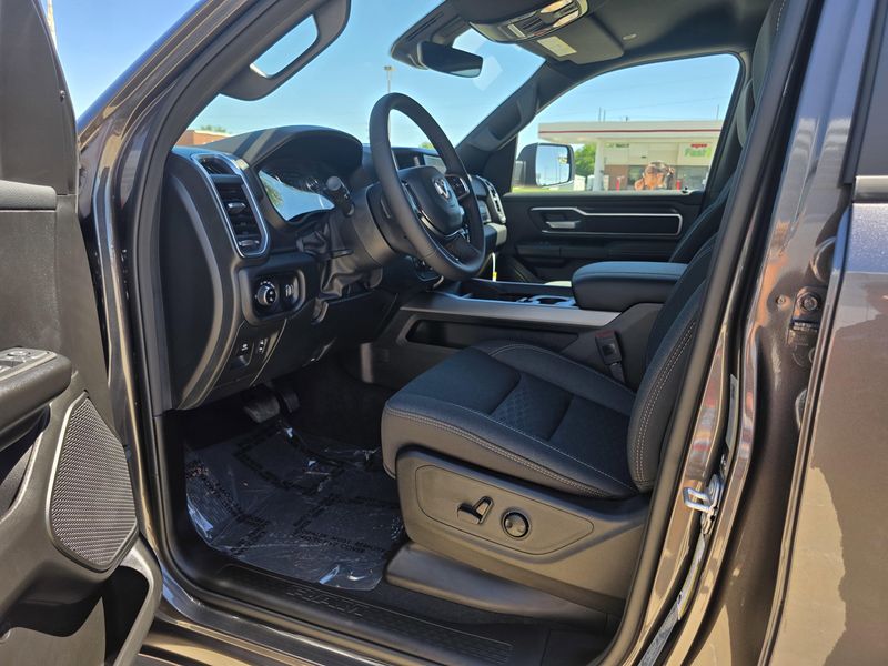 New 2025 RAM 1500 Big HornImage 10