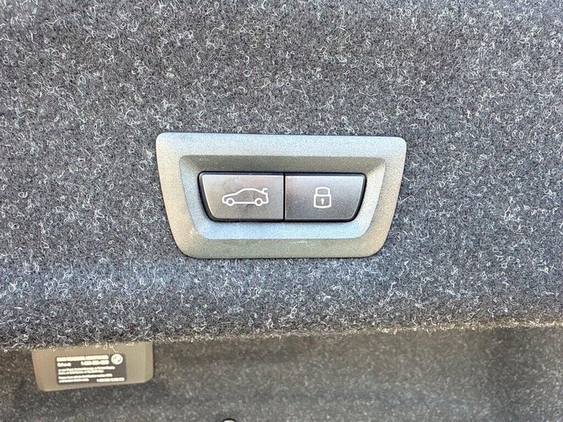 Used 2026 BMW 3 Series 330iImage 15