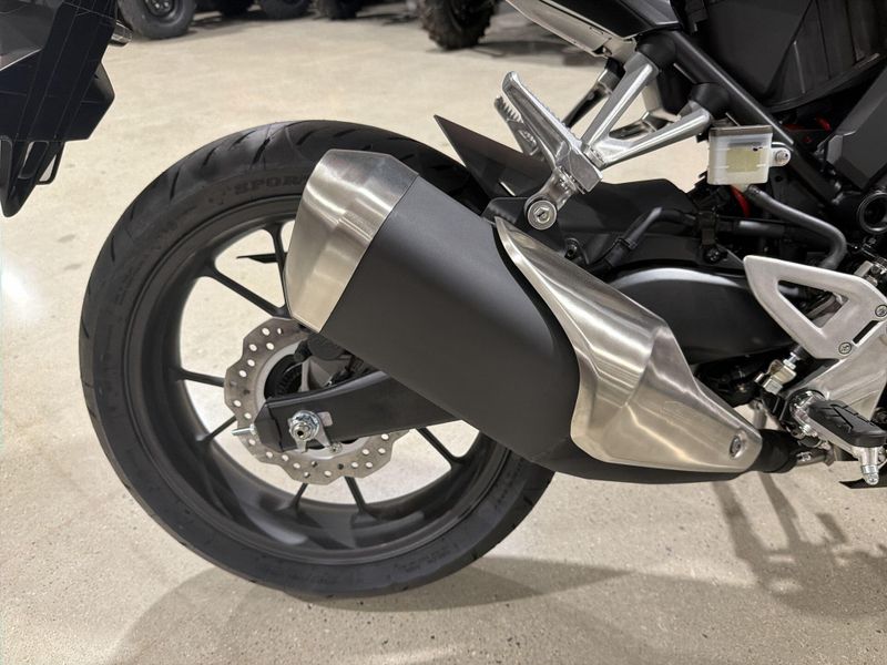 New 2026 Honda CB300R ABS Image 21
