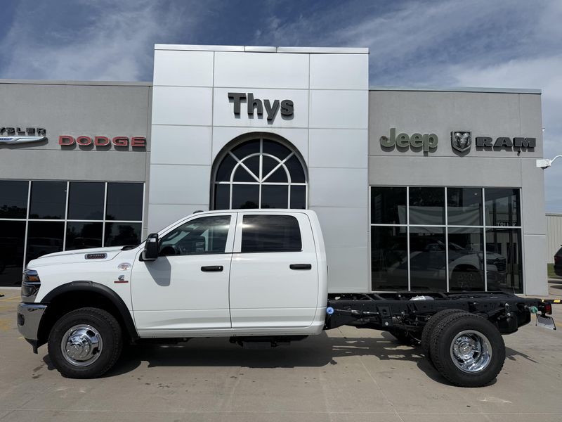 New 2026 RAM 3500 Tradesman Crew Cab Chassis 4x4 60