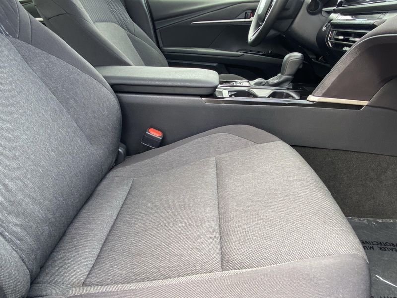 2025 Toyota Camry LEImage 21