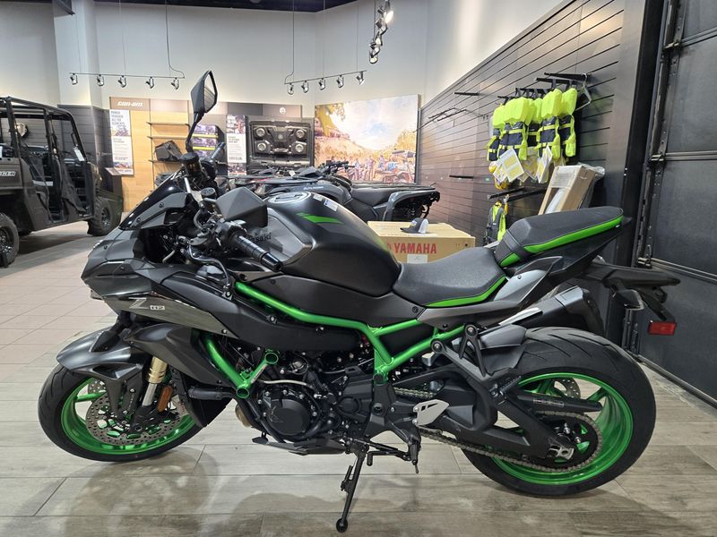 NEW 2026 KAWASAKI Z900 SE ABS Image 6