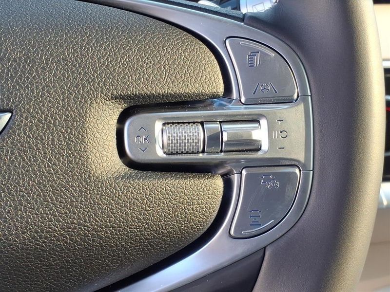 Used 2024 Genesis GV70 2.5TImage 21