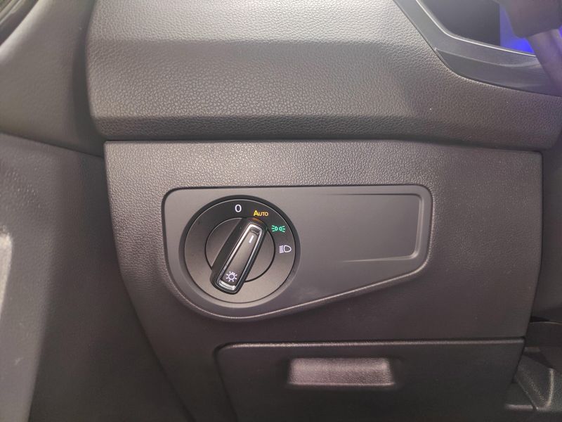 Used 2022 Volkswagen Tiguan SE AWD w/SunroofImage 29