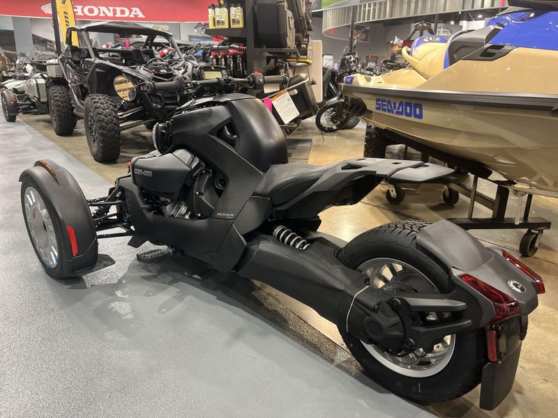 New 2026 Can-Am RYKER RALLY (900 ACE) Image 10