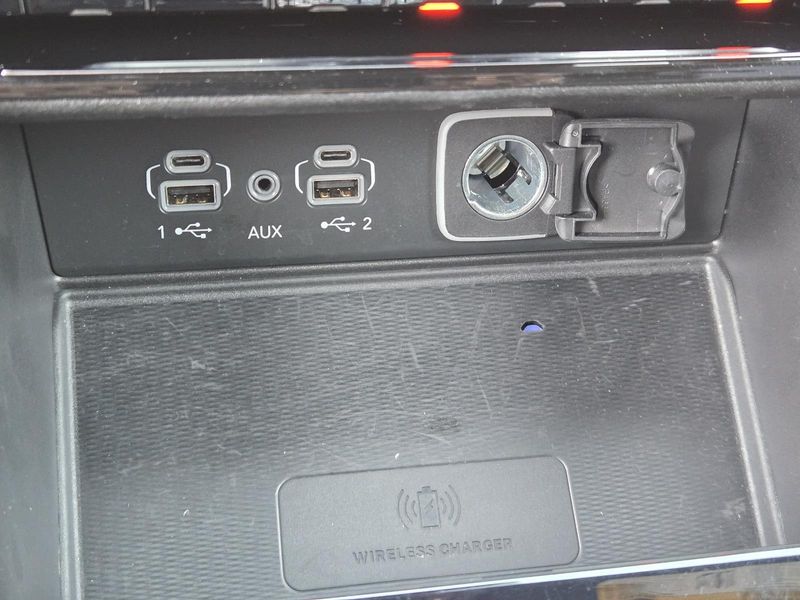 Used 2023 Jeep Grand Cherokee Altitude 4x4