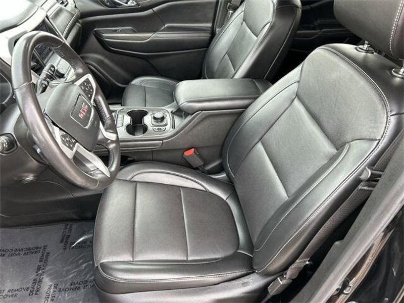 Used 2022 GMC Acadia SLTImage 19