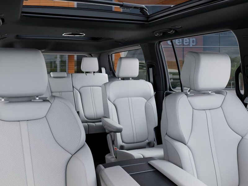 2026 Jeep Grand Wagoneer 4x4Image 52