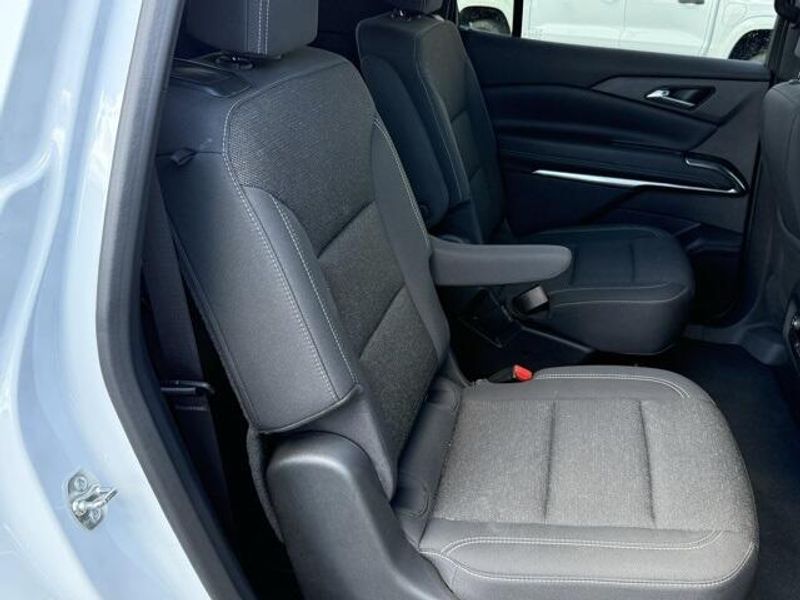 2025 Chevrolet Traverse 1LT photo 4