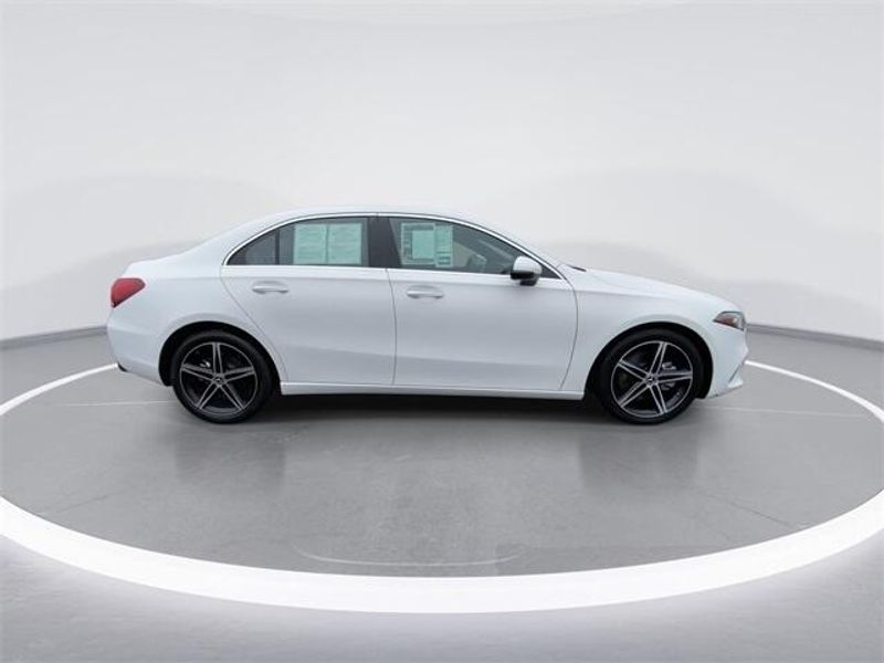 2022 Mercedes-Benz A 220 220Image 9