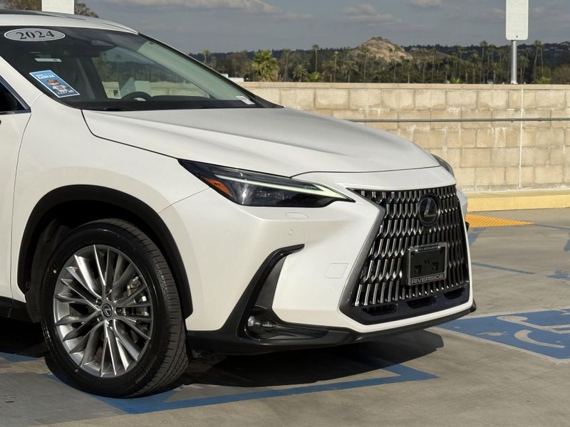 Used 2024 Lexus NX 350 LuxuryImage 3