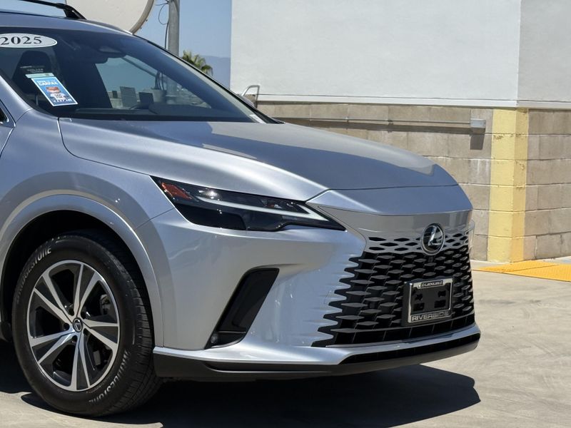 Used 2025 Lexus RX 350 PremiumImage 3