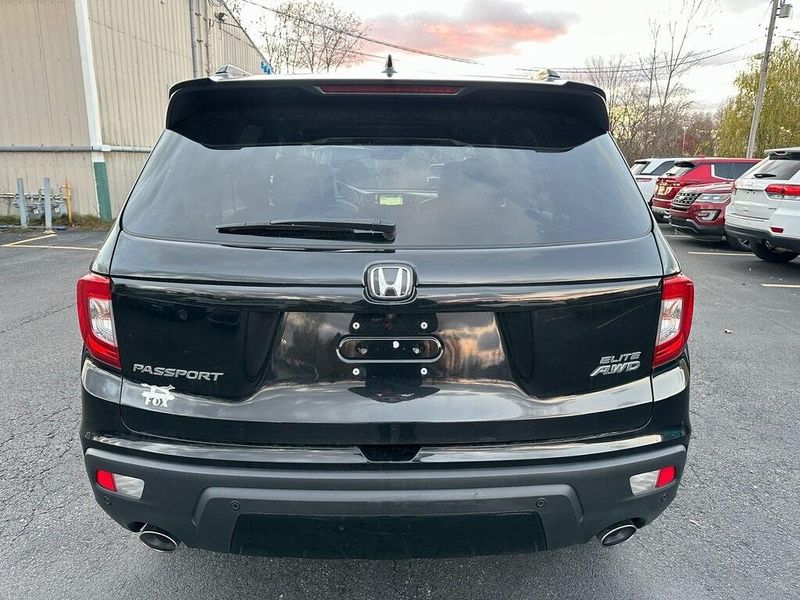 2021 Honda Passport EliteImage 14