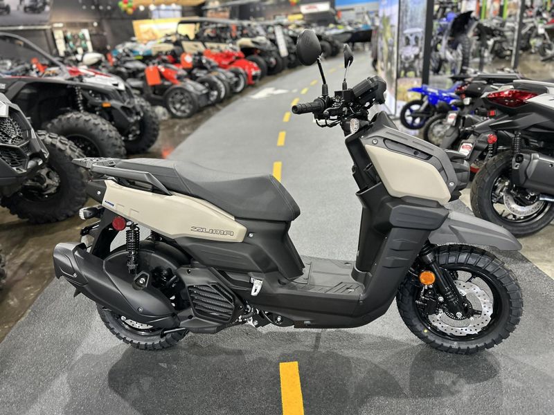 New 2025 Yamaha ZUMA 125 Image 2