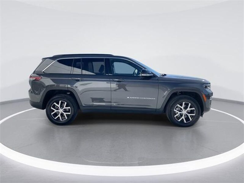 2024 Jeep Grand Cherokee Limited 4x4Image 9