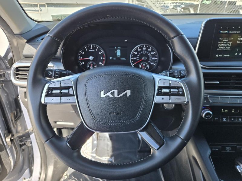 Used 2022 Kia Telluride LX AWD