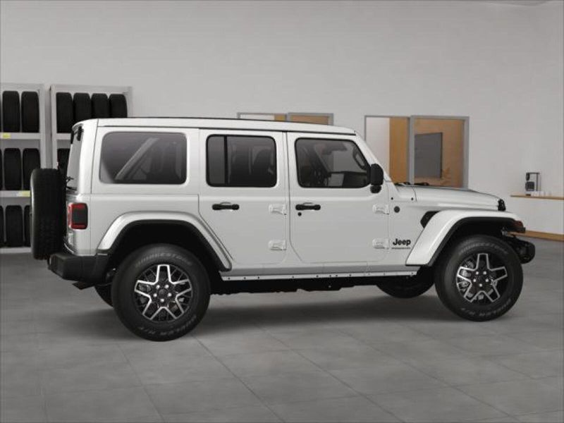 2025 Jeep Wrangler Unlimited Sahara photo 5
