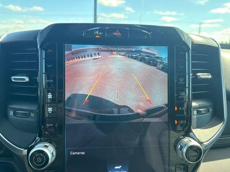 2025 RAM 1500 Big Horn Crew Cab 4x4 5'7' Box