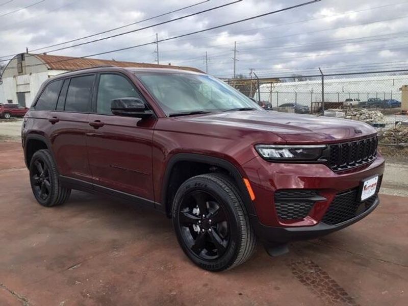 2025 Jeep Grand Cherokee Altitude X 4x4Image 7