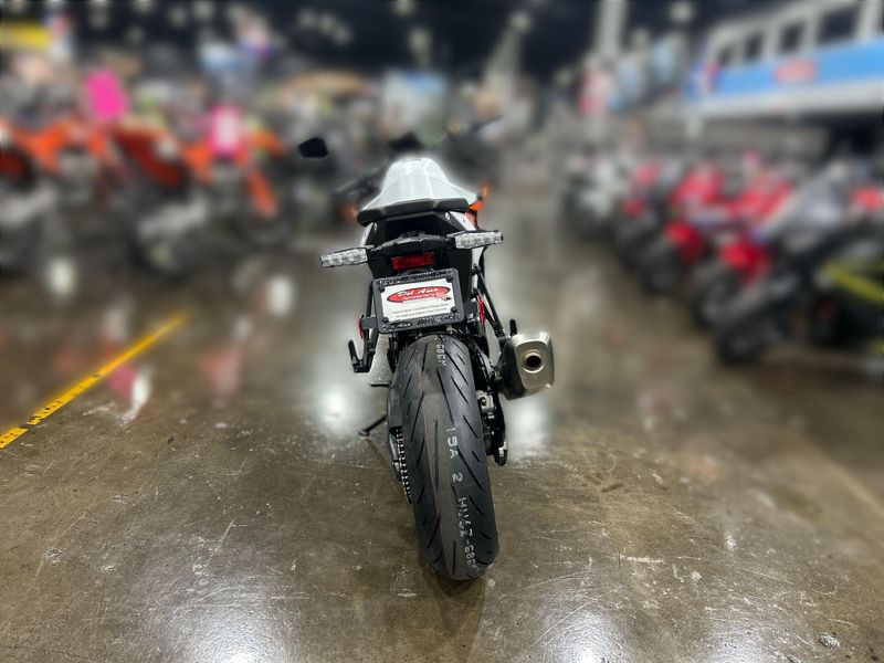 New 2027 KTM 990 DUKE Image 12