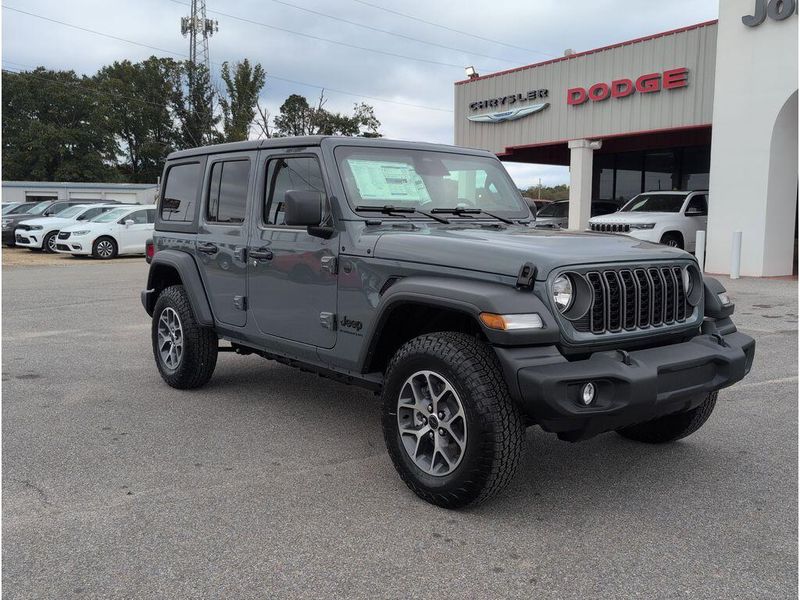 New 2026 Jeep Wrangler 4-door Sport SImage 7