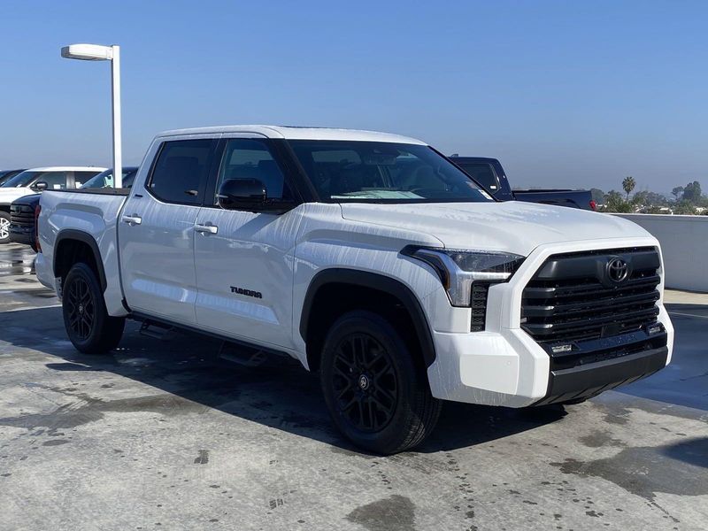 2025 Toyota Tundra LimitedImage 2