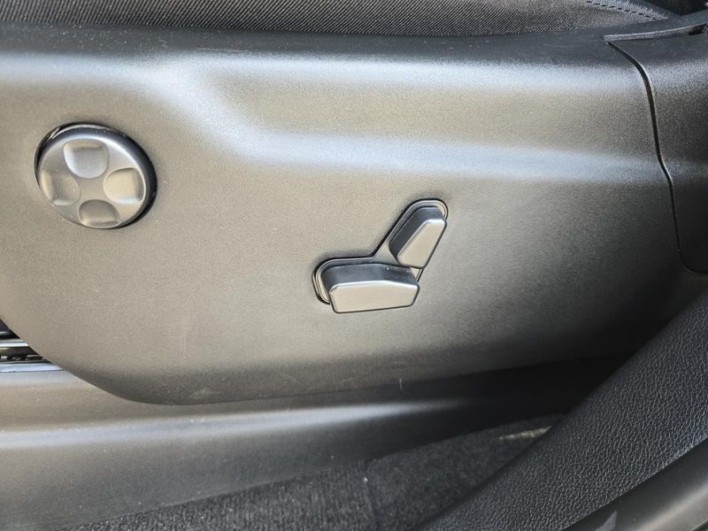 Used 2021 Jeep Grand Cherokee Laredo X 4x4
