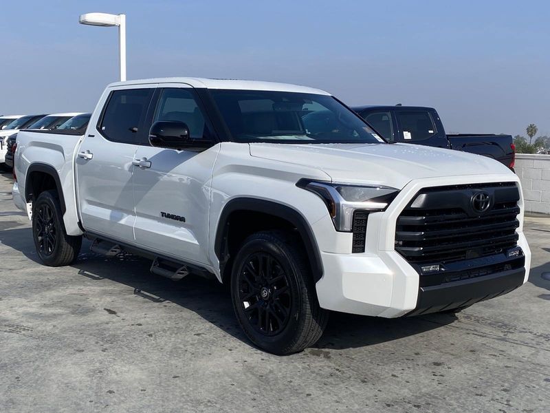 2025 Toyota Tundra LimitedImage 2