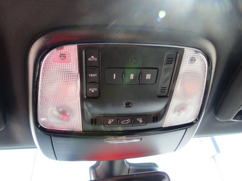 Used 2025 Dodge Durango GT Plus AWD 4dr SUVImage 14