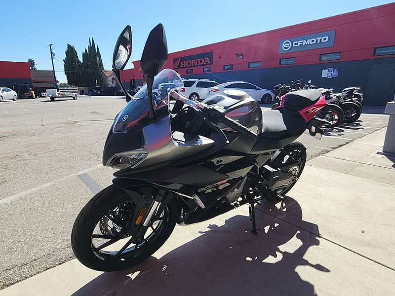 New 2025 CFMOTO 300SS Image 15