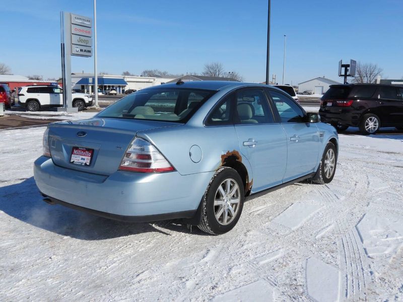 Used 2009 Ford Taurus SEL 4dr SedanImage 5