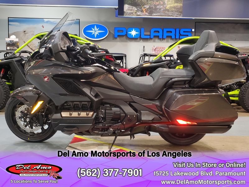 2024 Honda GOLDWING TOUR DCTImage 2