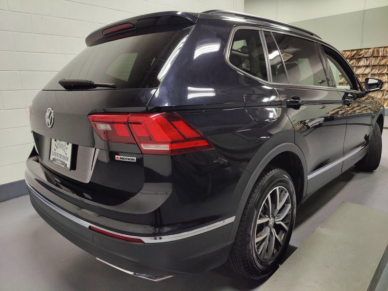Used 2020 Volkswagen Tiguan SE AWD w/SunroofImage 12
