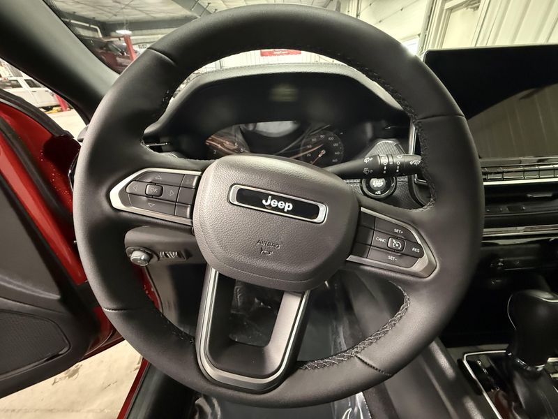 New 2026 Jeep Compass Latitude Altitude 4x4Image 24