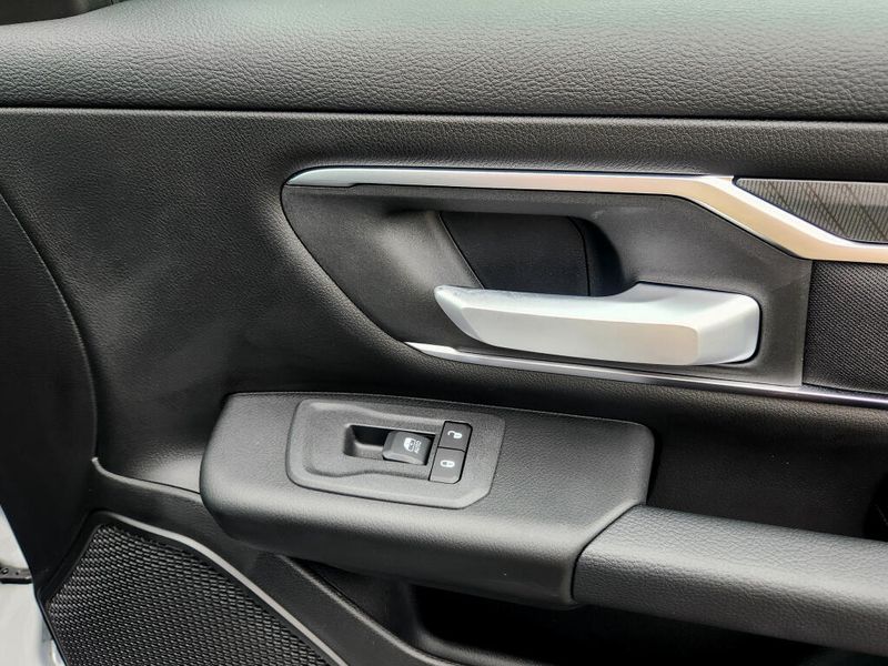 New 2026 RAM 1500 Big Horn Crew Cab 4x4 5'7' Box