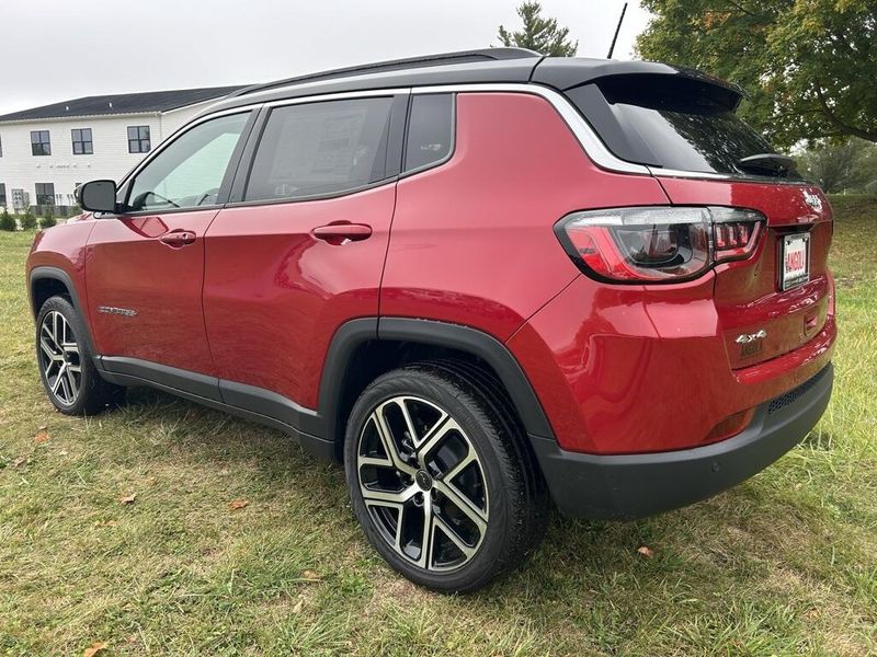 2025 Jeep Compass Limited photo 5