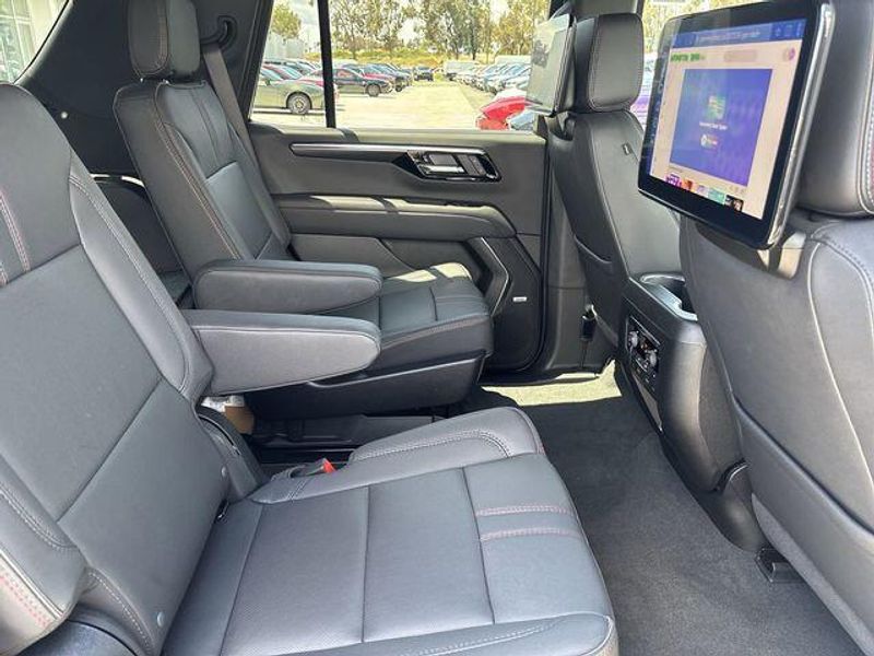 Used 2025 Chevrolet Tahoe RSTImage 16
