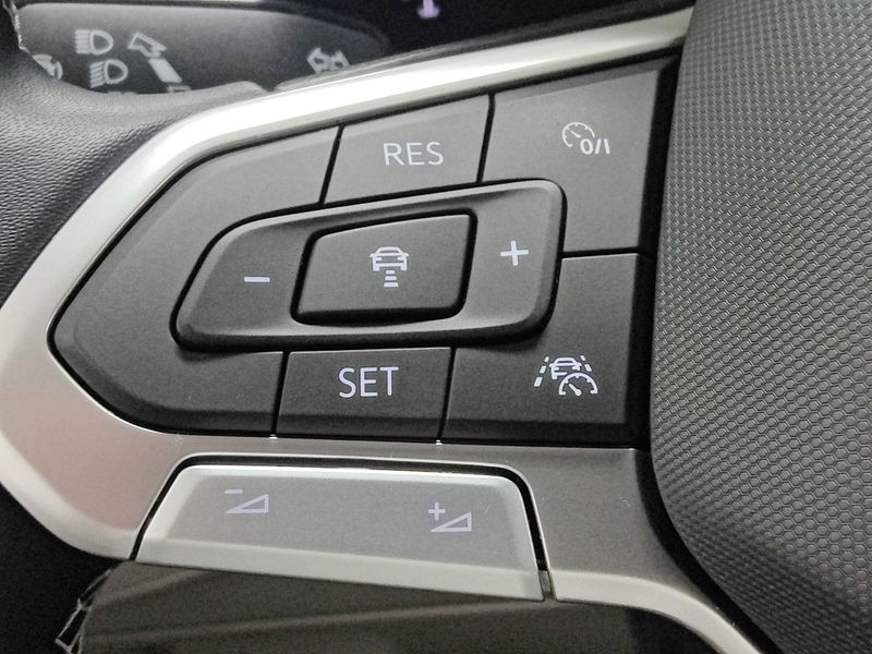 Used 2023 Volkswagen Tiguan SE 4-Motion AWDImage 28