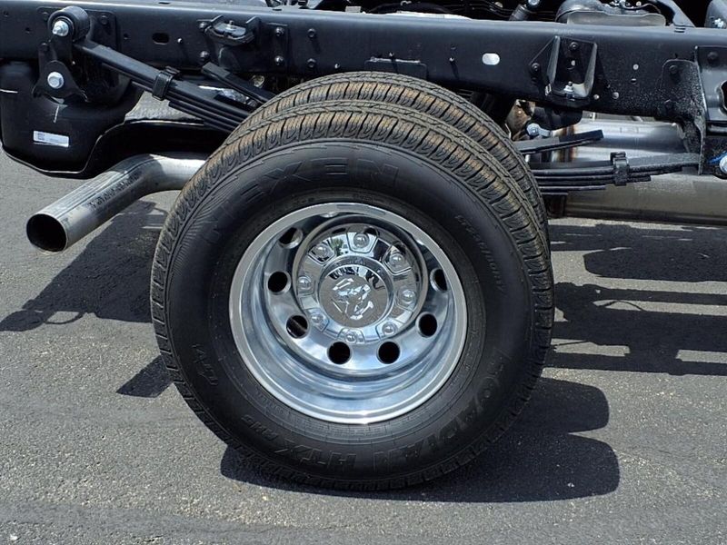 2026 Ram 3500 Tradesman photo 2