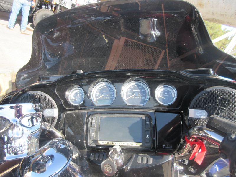 USED 2016 HARLEY ELECTRA GLIDE ULTRA LIMITED Image 8