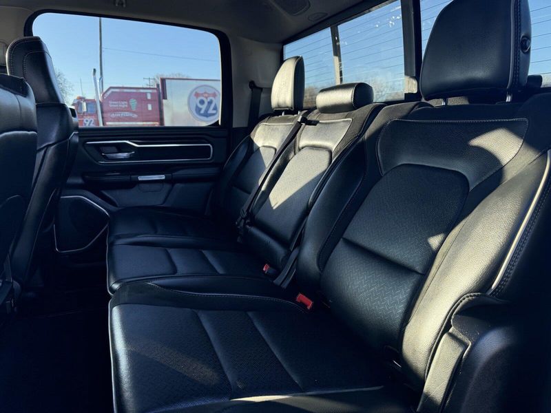2022 RAM 1500 LaramieImage 11