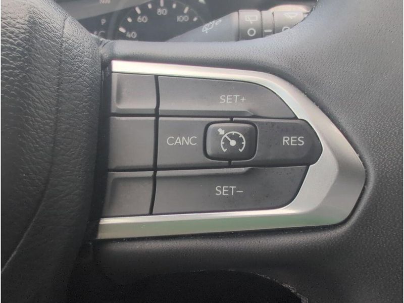 Used 2024 Jeep Compass LatitudeImage 23
