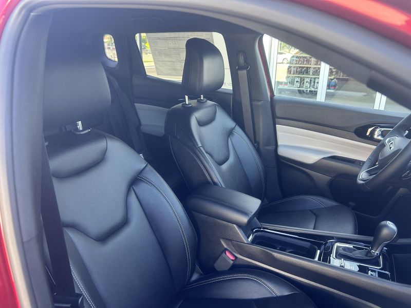 2025 Jeep Compass LimitedImage 15